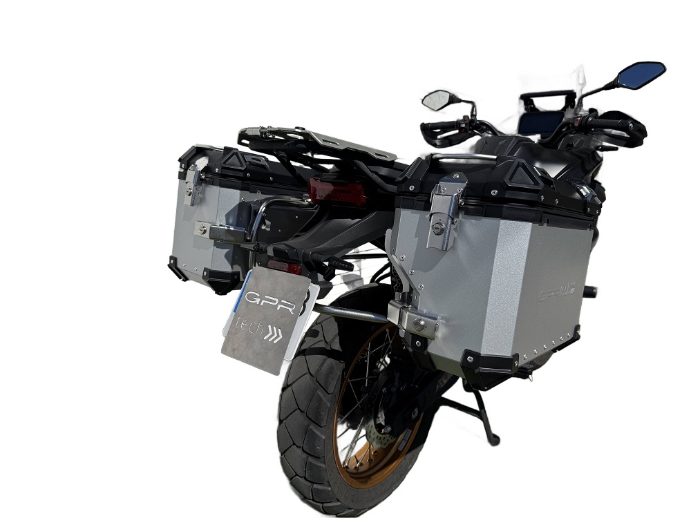 GPR TECH compatible with  Voge 525DSX 2023/2025 e5 Paire de valises latérales en aluminium avec côté droit profilé, couleur argent avec support de valise spécifique Capacité 38 LT. + 32 LT.