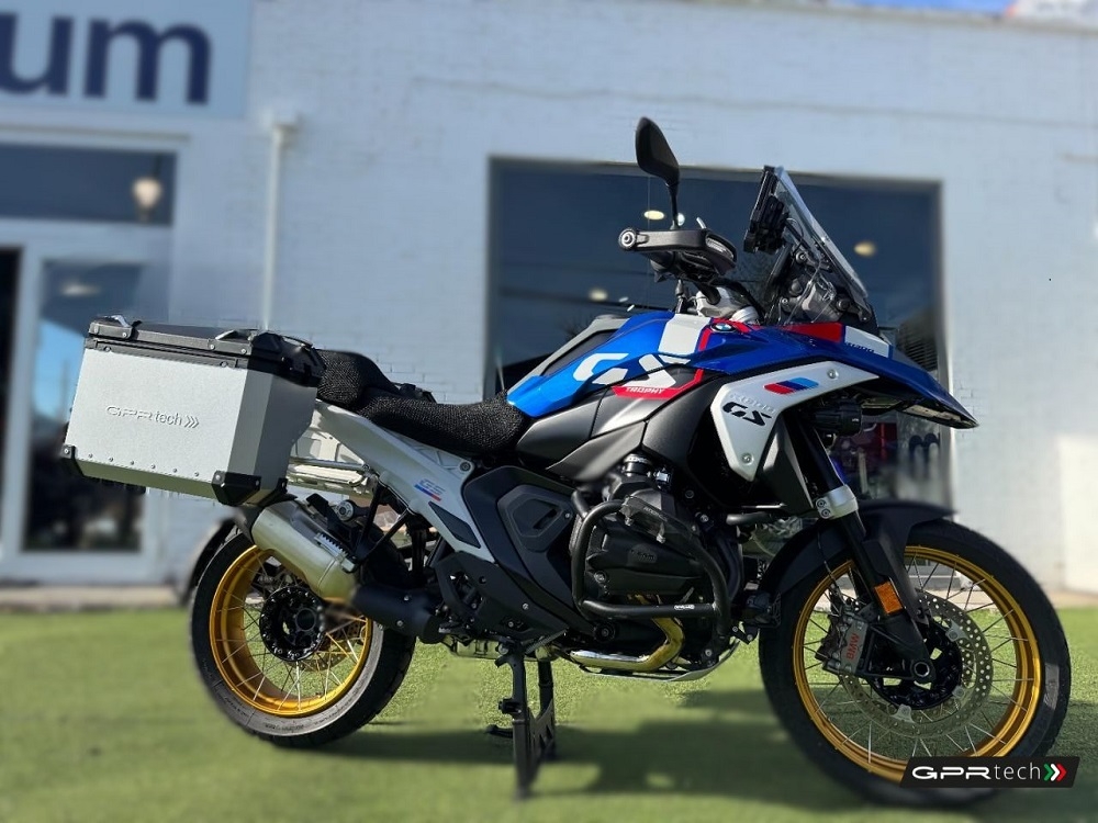 GPR TECH compatible with  Bmw R 1300 GS Adventure 2023/2025 Paire de valises latérales en aluminium avec couleur argent avec support de valise spécifique Capacité 38 LT. + 38 LT.