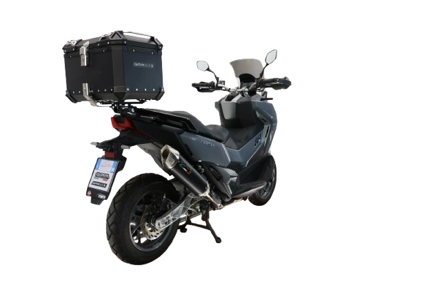 Top case GPR TECH compatible with  Sym ADX TG 400 2024/2026 e5 Plus Top Case Alpitech en aluminium, couleur noire avec plaque spécifique incluse Capacité Litres 45