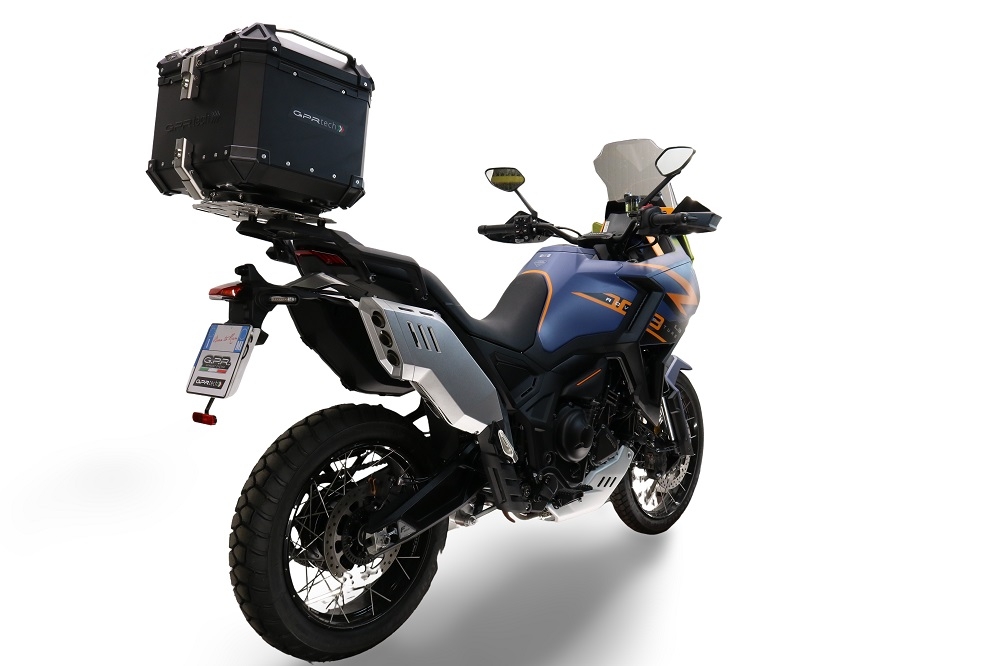 GPR TECH compatible with  Zontes 703 F 2025/2026 Top Case Alpitech en aluminium, couleur noire avec plaque spécifique incluse Capacité Litres 35